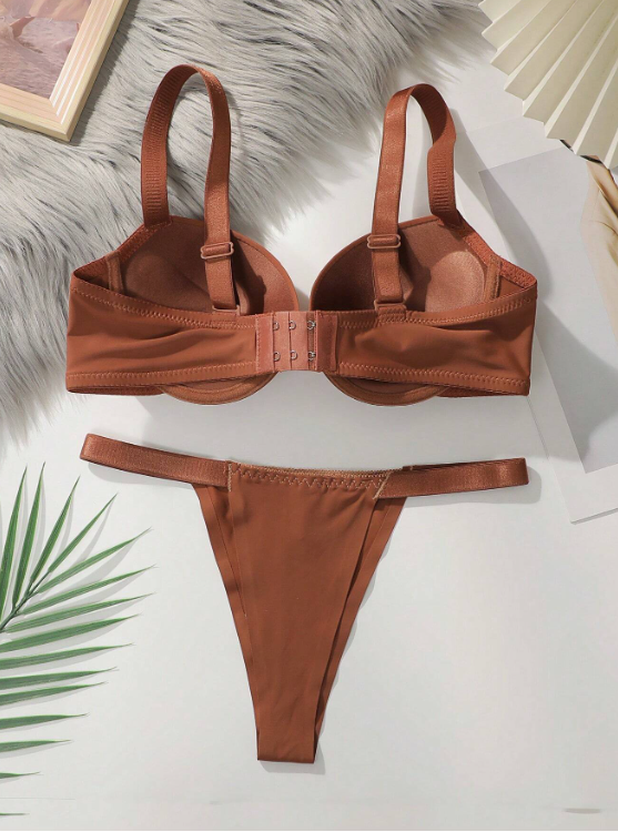Ensemble Soutien-gorge À Armature Solide Et Culotte