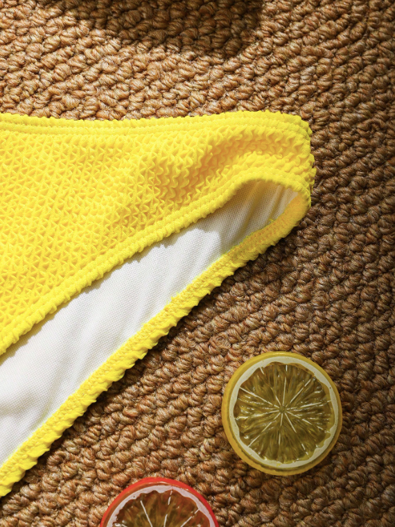 Swim Mod Ensemble de bikini jaune asymétrique au cou sexy de couleur unie pour femme pour l'été