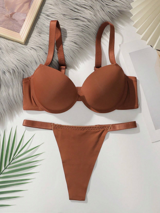 Ensemble Soutien-gorge À Armature Solide Et Culotte